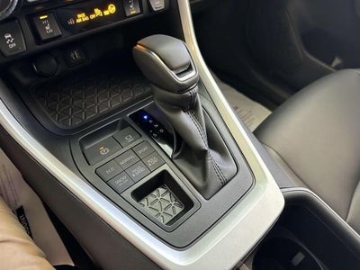 2024 Toyota RAV4 XLE Premium AWD (Natl)
